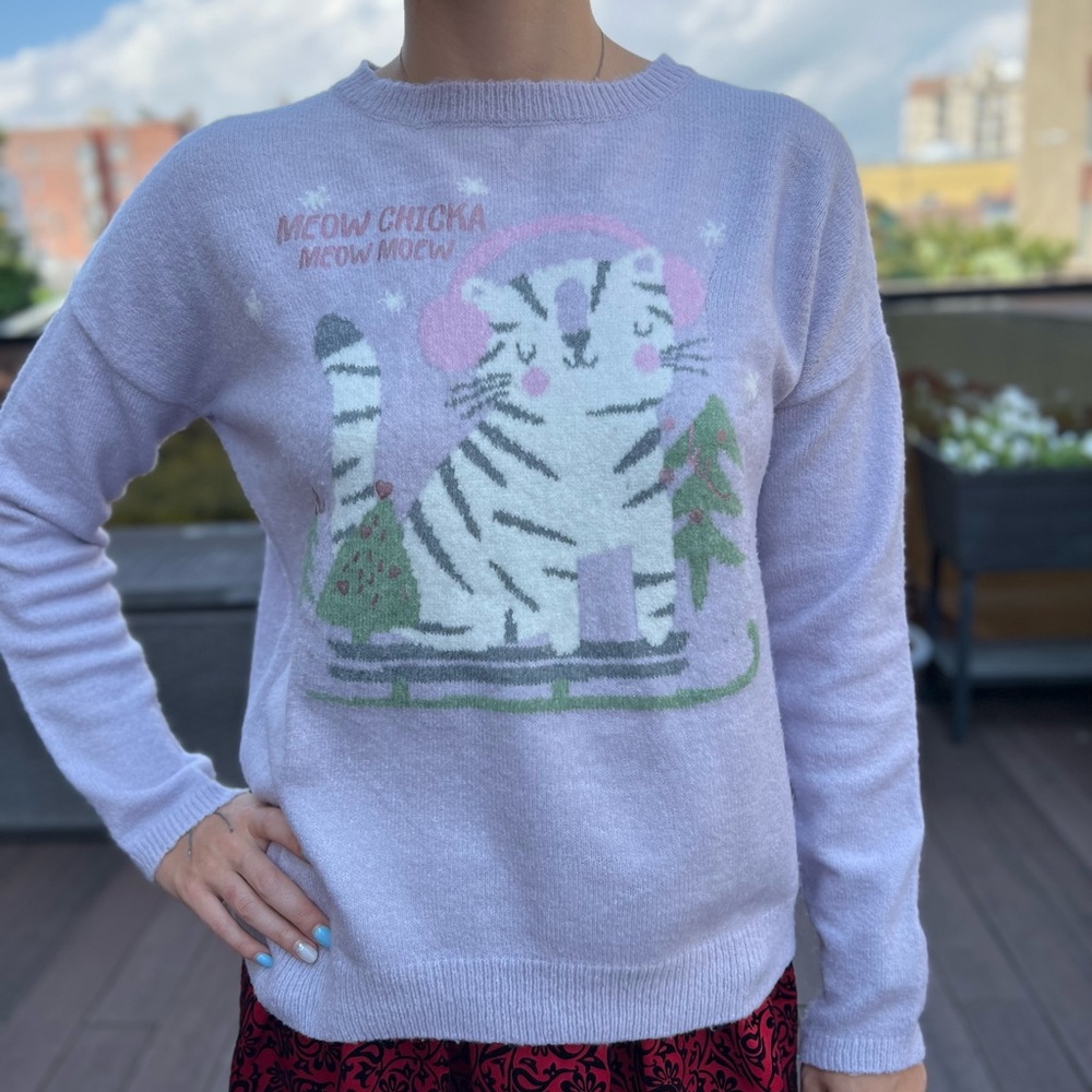 Befree Women's Crew neck Pullover Sweater S Lavender Winter Tiger Theme